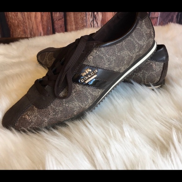 Coach Woman’s Signature Ivy Sneaker - Picture 13 of 13